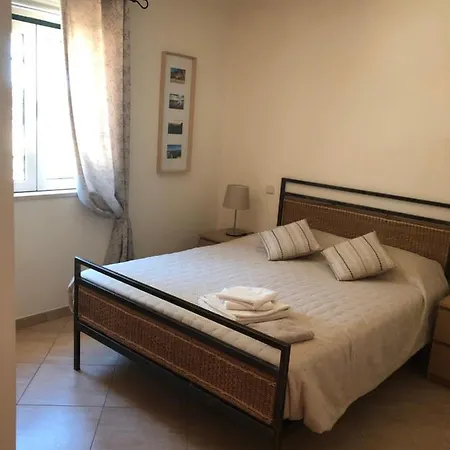 Algarve Albufeira, Quiet With Pool At 10 Mn Walk From Da Falesia * Ольюш-ди-Агуа (Албуфейра)