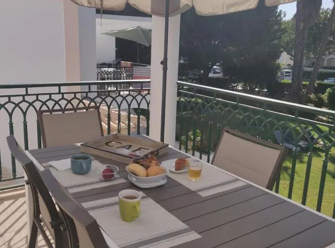 Appartamento Algarve Albufeira, Quiet With Pool At 10 Mn Walk From Da Falesia Olhos de Agua (Albufeira)