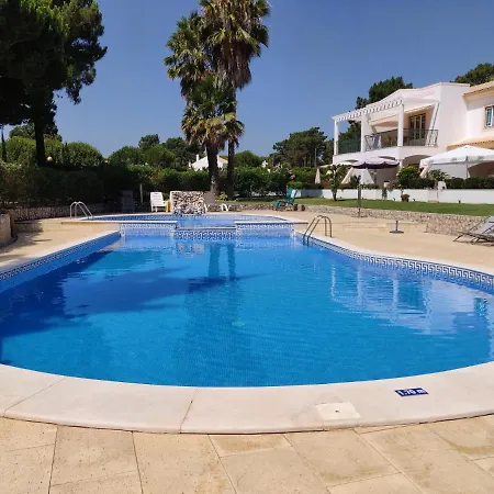 Algarve Albufeira, Quiet With Pool At 10 Mn Walk From Da Falesia * Olhos de Agua (Albufeira)
