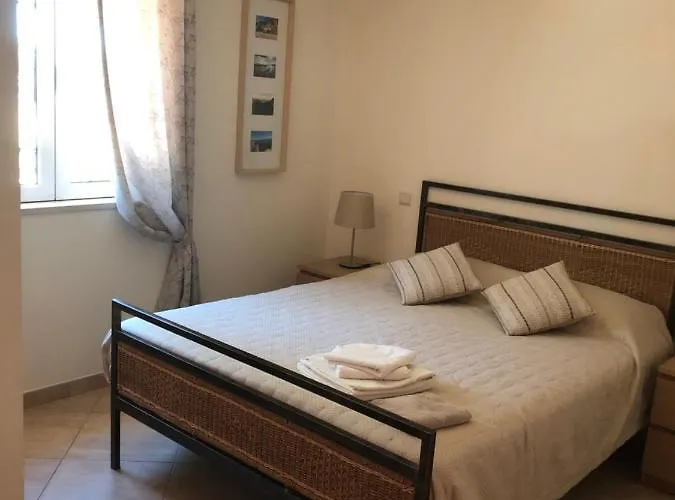 Algarve Albufeira, Quiet With Pool At 10 Mn Walk From Da Falesia * Olhos de Agua (Albufeira)
