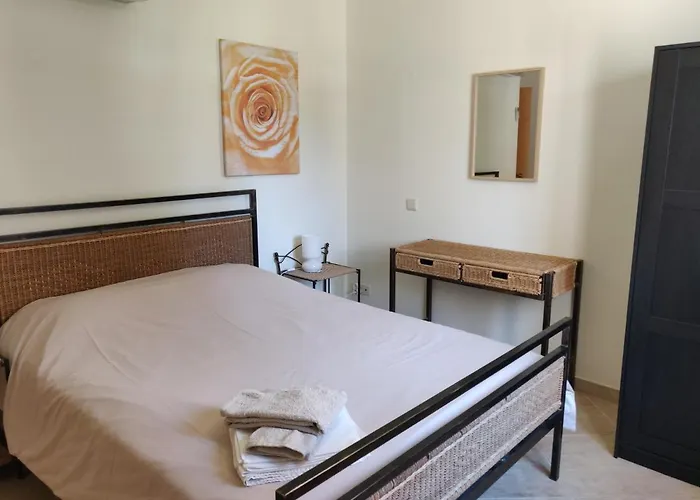 Apartamento Algarve Albufeira, Quiet With Pool At 10 Mn Walk From Da Falesia