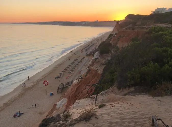 아파트 Algarve Albufeira, Quiet With Pool At 10 Mn Walk From Da Falesia 올류스 데 아구아